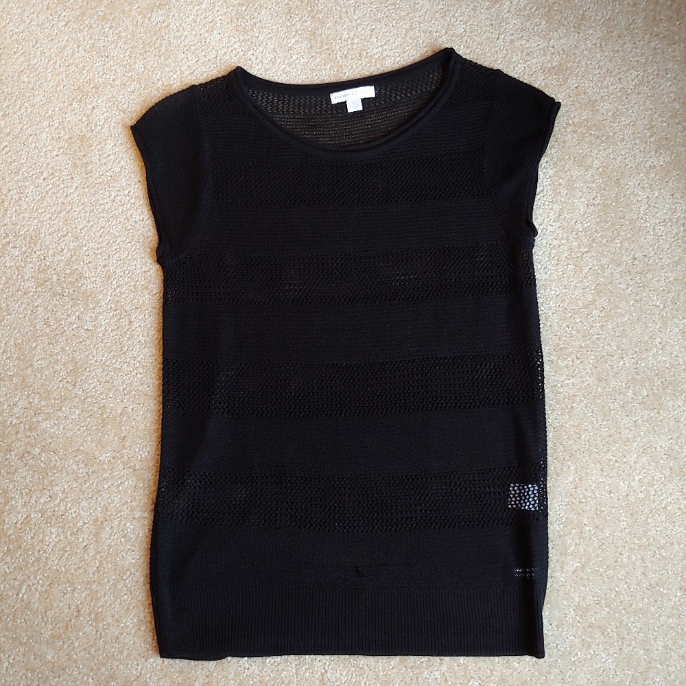 New York & co black short sleeve knit sweater